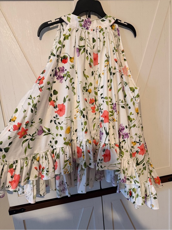 Cato Tops - White Floral Ruffle Top